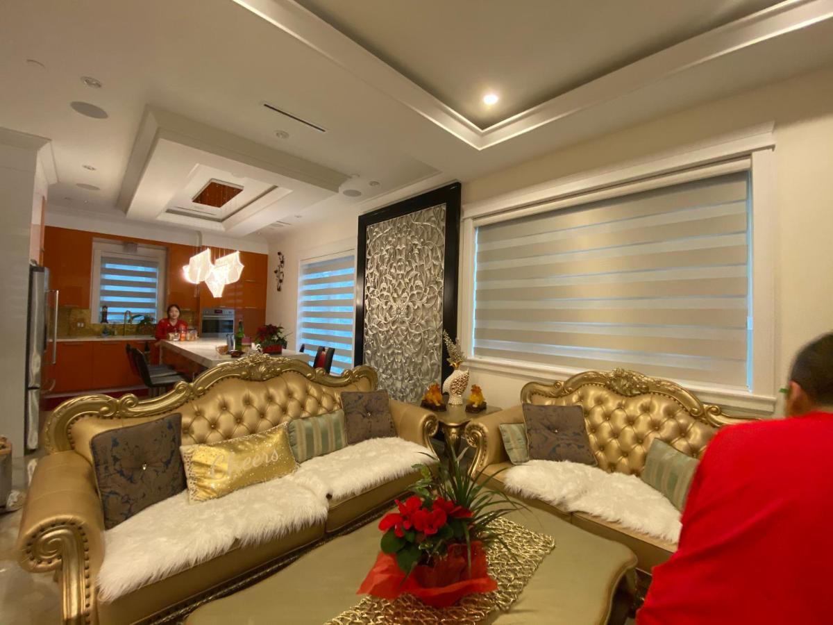 וונקובר Milano Luxury Suites מראה חיצוני תמונה